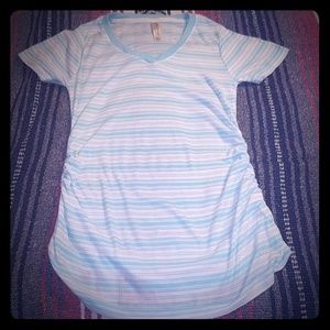 Small maternity short sleeve shirt